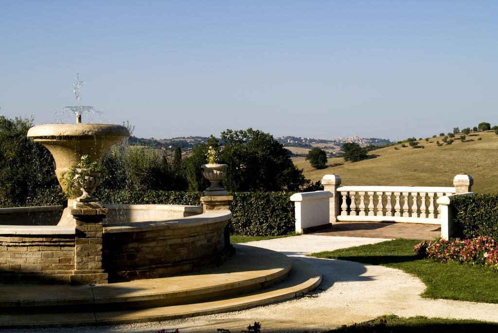 Hotel Villa Castellani Mogliano ภายนอก รูปภาพ
