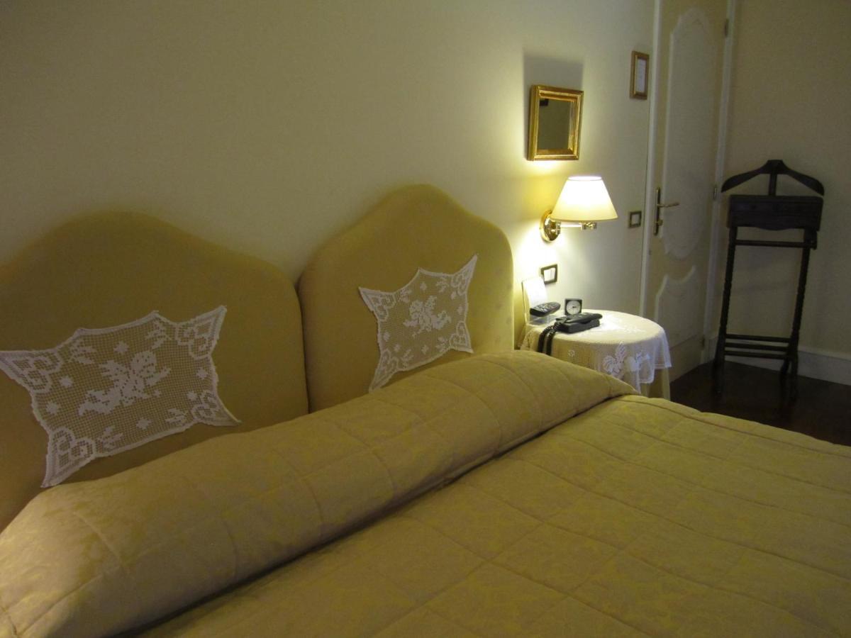 Hotel Villa Castellani Mogliano ห้อง รูปภาพ